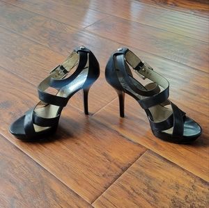 Michael Kors Black Leather Criss Cross Platform Heels sz 5.5